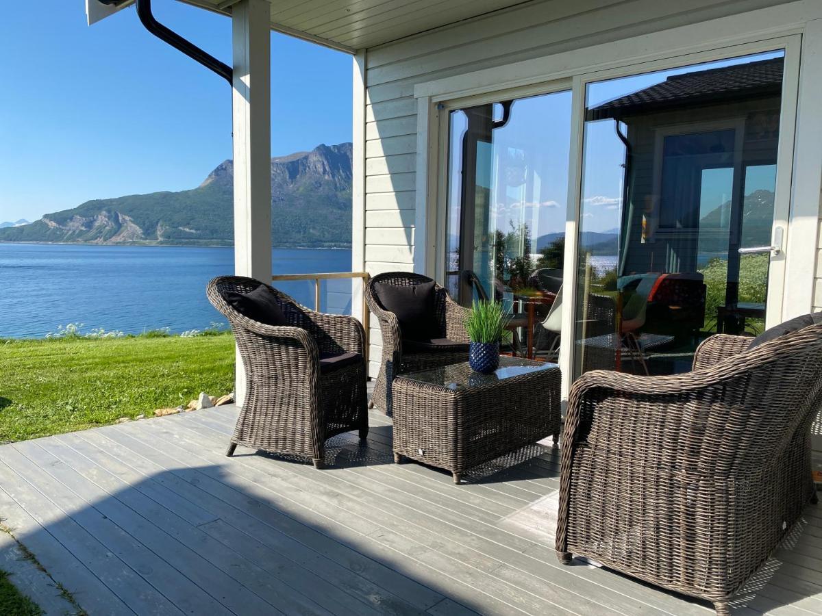 Nice Little House Right By The Sea, Stunning View Rensa 외부 사진